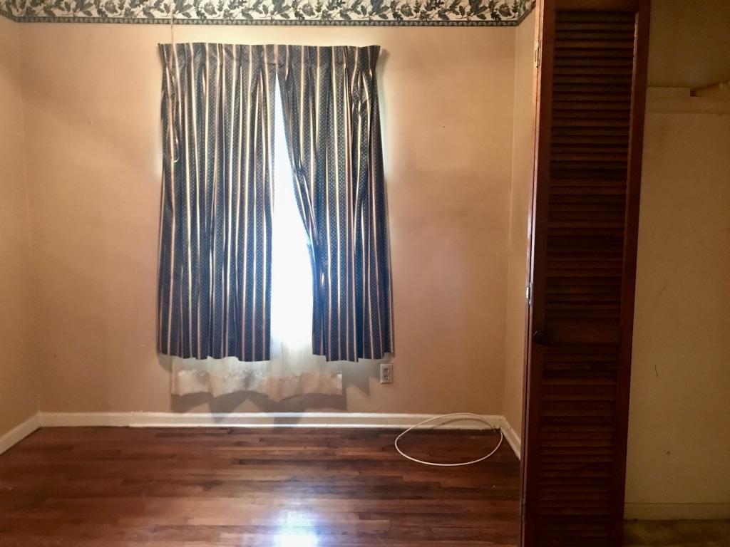 1348 Ashley Hall Road Charleston, SC 29407 - Photo 6 of 10 IIUccZmqSyaXhzC8w4E2Iw_thumb_9374