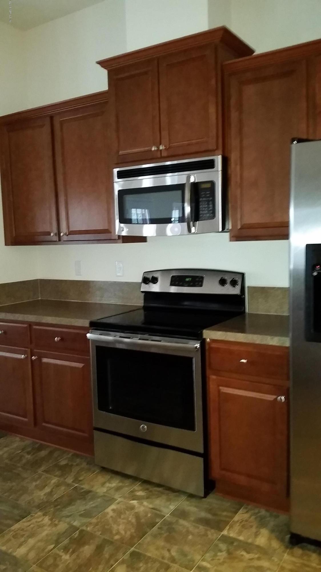 2984 Longleaf Ranch Circle Middleburg, FL 32068 - Photo 7 of 20 2265 kitchen