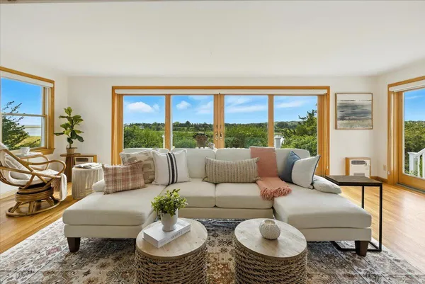 $2,000,000 | 60 Smith Heights Way, Eastham, MA 02642