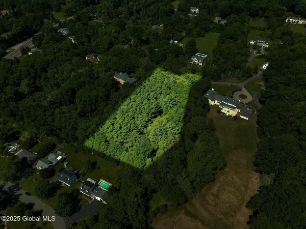 $300,000 | 112 Woods Lane, Menands, NY 12204