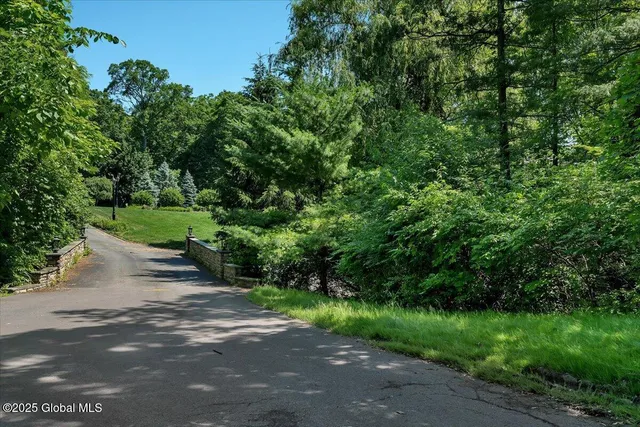 $300,000 | 112 Woods Lane, Menands, NY 12204