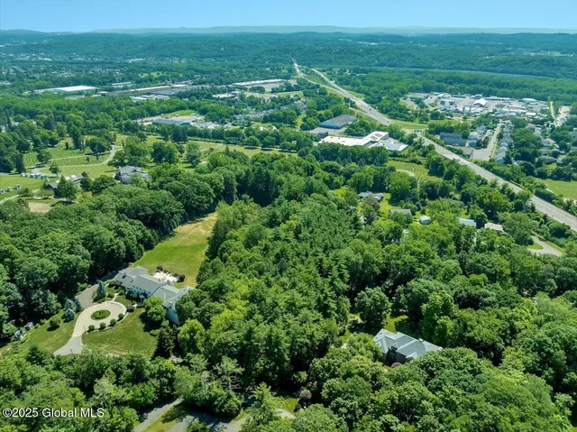 $300,000 | 112 Woods Lane, Menands, NY 12204