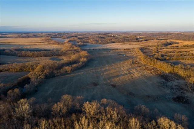 $704,000 | 0 West State M Highway, Eagleville, MO 64442