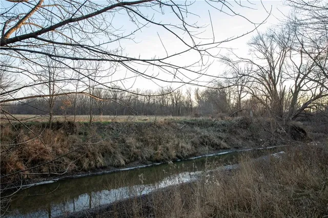 $704,000 | 0 West State M Highway, Eagleville, MO 64442