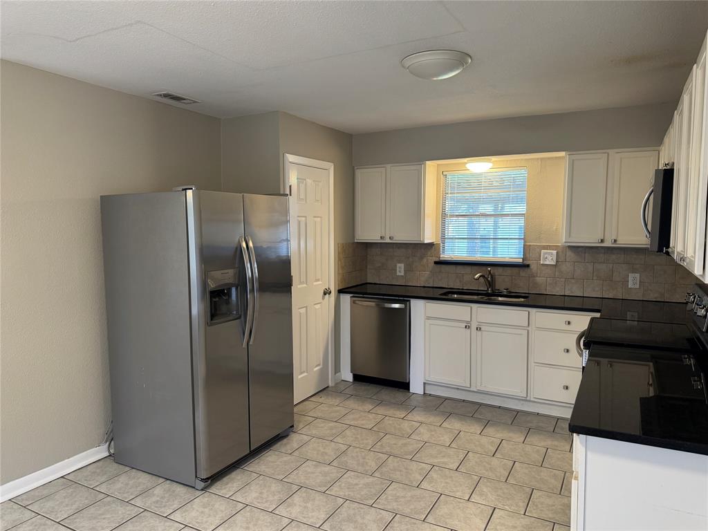 304 Burgett Street Forney, TX 75126 - Photo 5 of 22