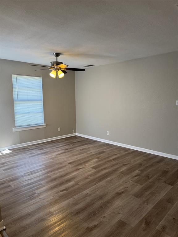 304 Burgett Street Forney, TX 75126 - Photo 9 of 22 Living Room