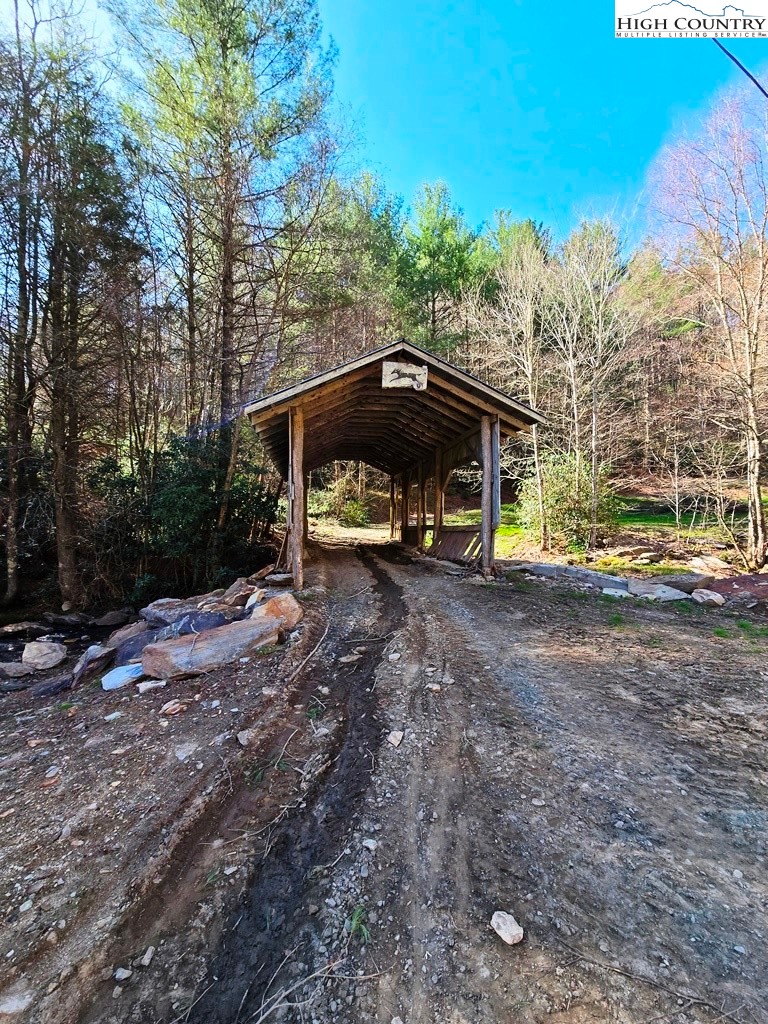 115 Little Horse Path Lansing, NC 28643 - Photo 29 of 33