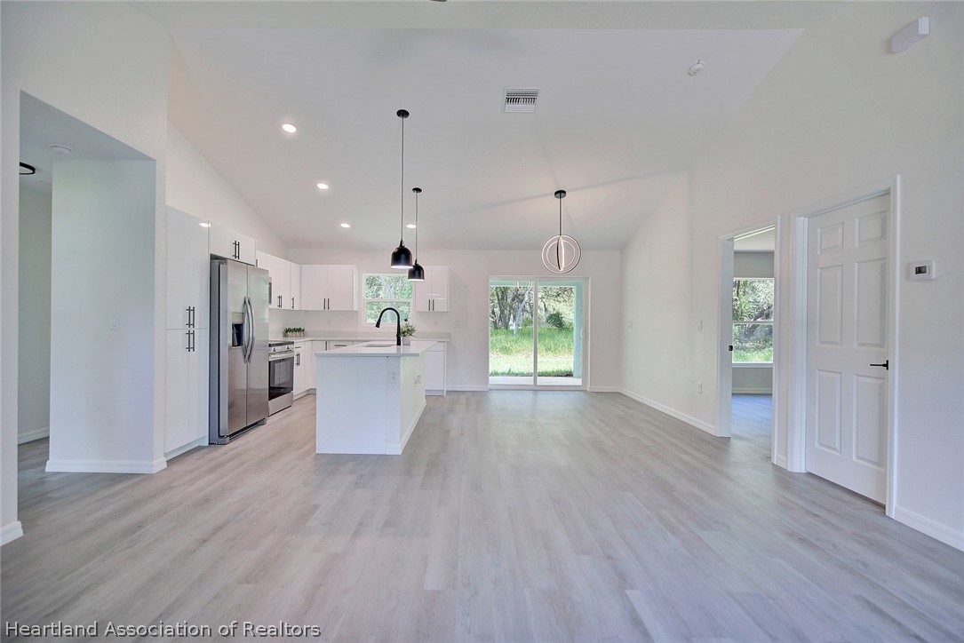 2720 West Albatross Road Avon Park, FL 33825 - Photo 4 of 37