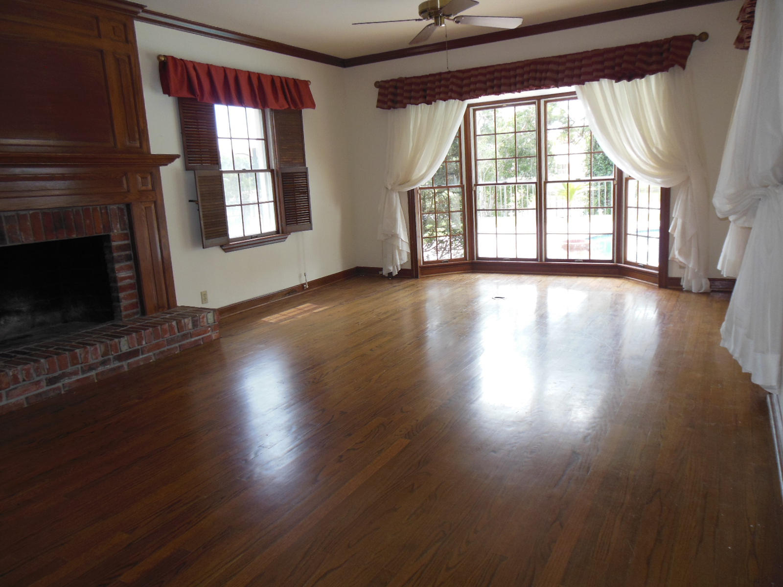 2634 Northwest 48th Street Boca Raton, FL 33434 - Photo 17 of 61 Family Room with Lake View