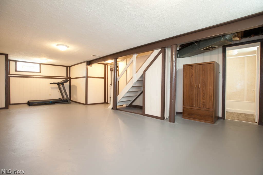 3075 Joslyn Road Cleveland, OH 44111 - Photo 22 of 35 Gallery Image 22