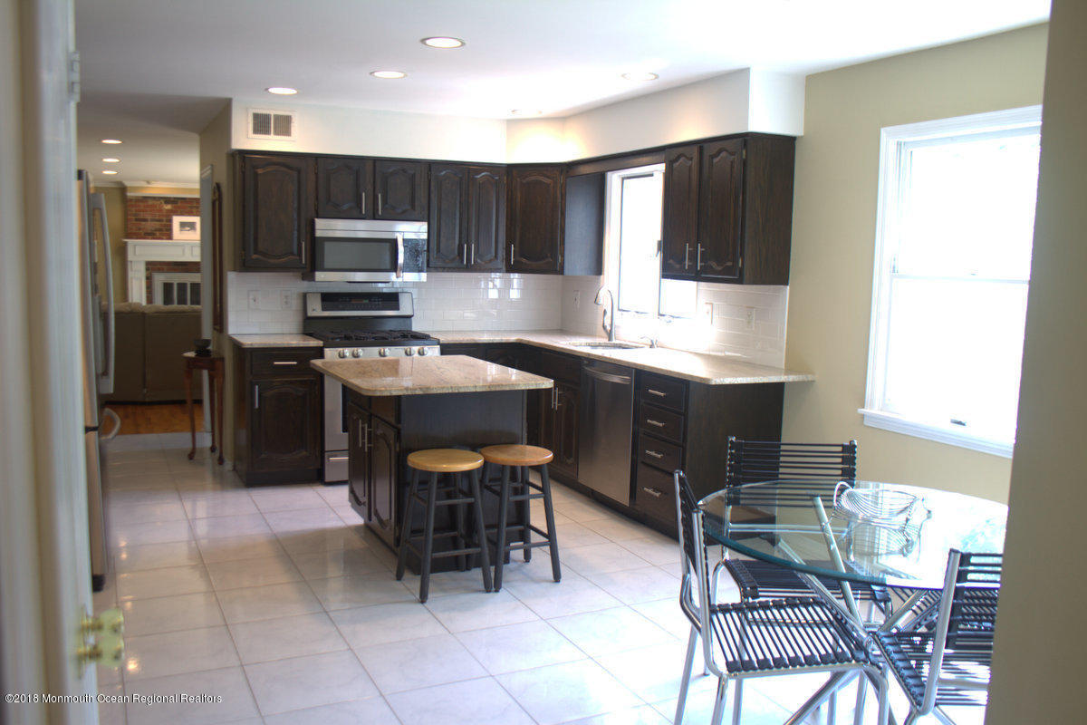 17 Yellowbrook Road Marlboro, NJ 07746 - Photo 23 of 59 IMG_6475