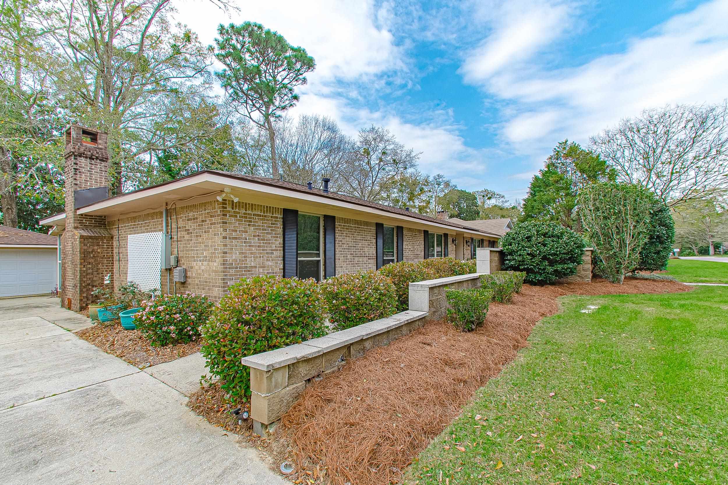 111 Spring Drive Fairhope, AL 36532 - Photo 6 of 50
