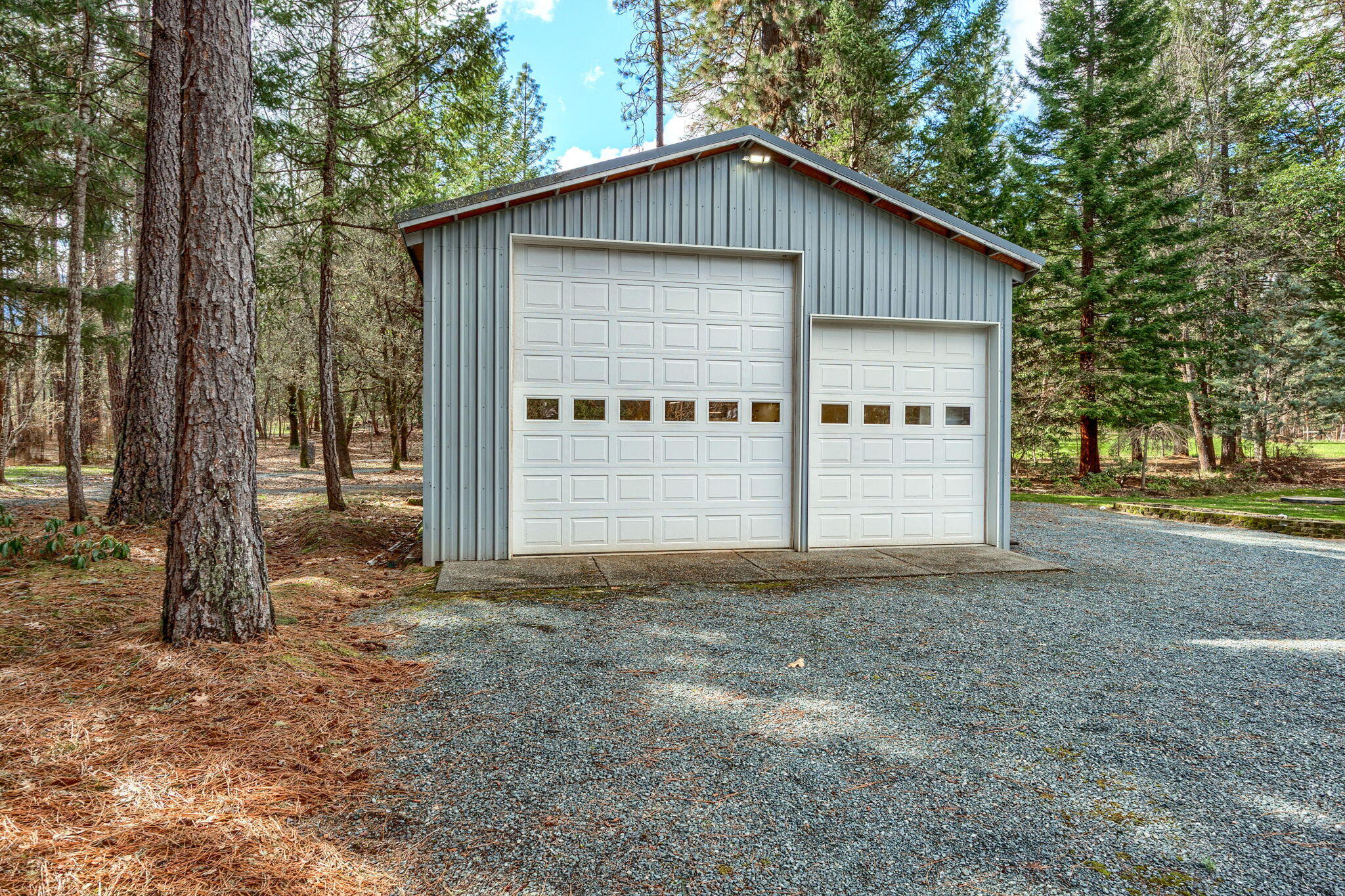 7081 Redthorne Road Rogue River, OR 97537 - Photo 12 of 58 a view of a house with a yard