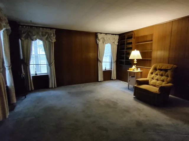 $315,000 | 11090 Woodstock Road, Garden Prairie, IL 61038