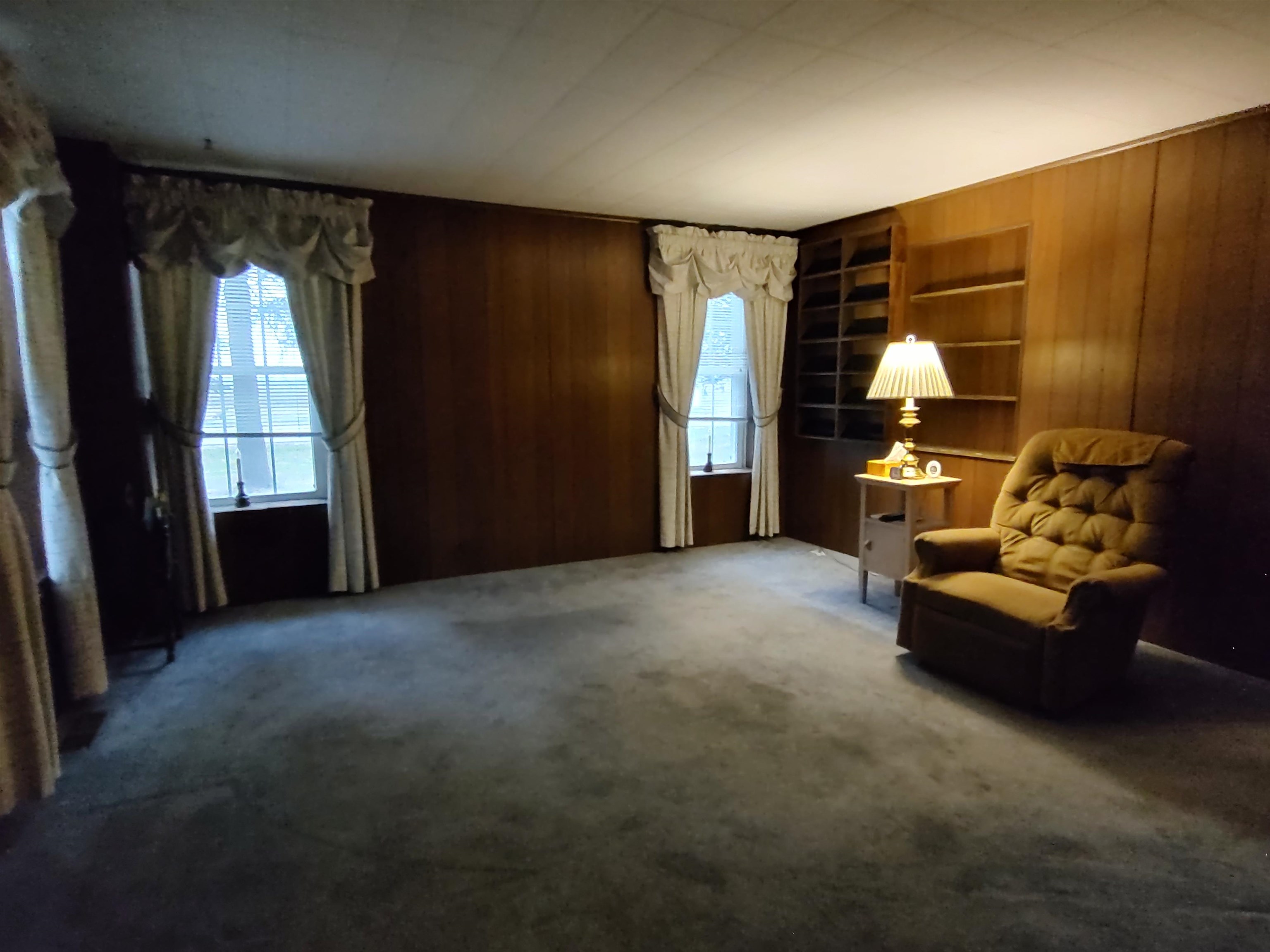 11090 Woodstock Road Garden Prairie, IL 61038 - Photo 31 of 37 a view of a livingroom with furniture and window