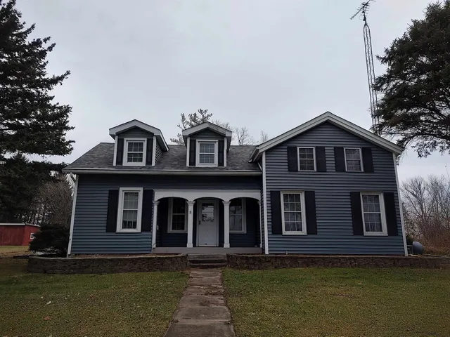 $315,000 | 11090 Woodstock Road, Garden Prairie, IL 61038