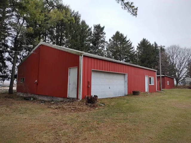 $315,000 | 11090 Woodstock Road, Garden Prairie, IL 61038