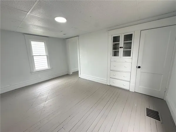 $895 | 422 Prospect Street, Sharon, PA 16146