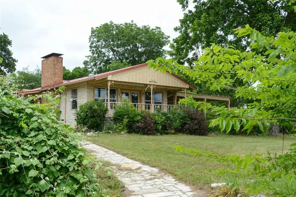 $325,000 | 142 Seaside Drive, Gun Barrel City, TX 75156