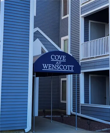 $219,900 | 1800 Douglas Avenue, Unit 125, North Providence, RI 02904