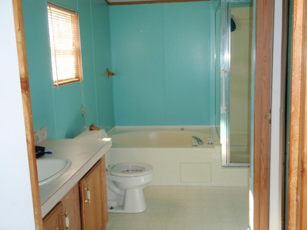 786 Old Jonesboro Road Bristol, TN 37620 - Photo 9 of 13 Photo 11
