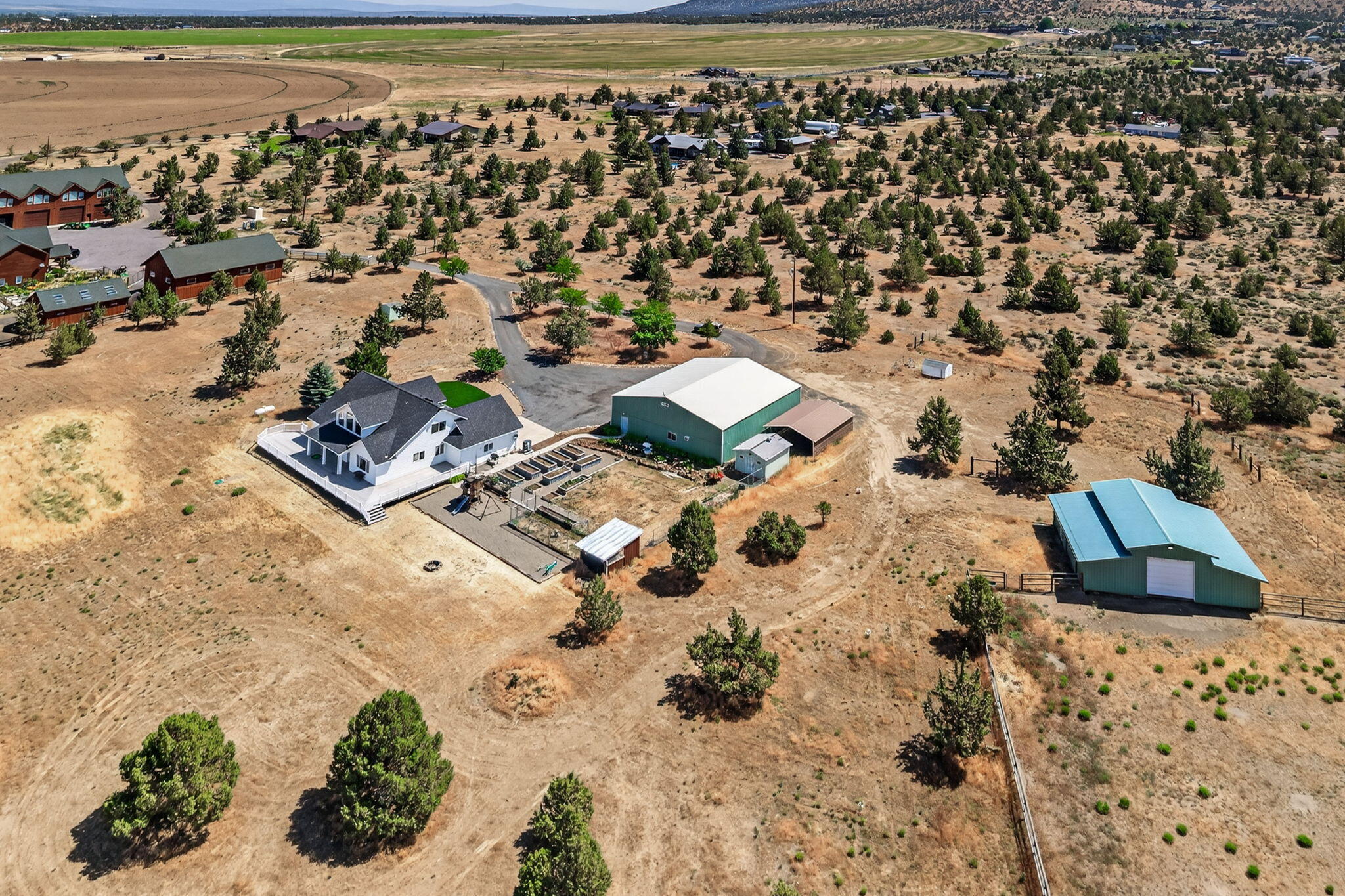 13507 Shumway Road Powell Butte, OR 97753 - Photo 44 of 70 2025_06_25_13507_shumway_road_pb-73