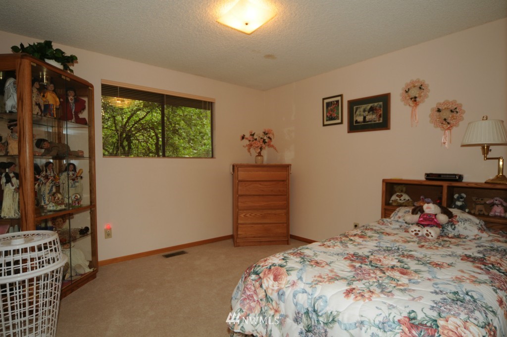 17919 Sunset Road Bothell, WA 98012 - Photo 14 of 15 Gallery Image 14