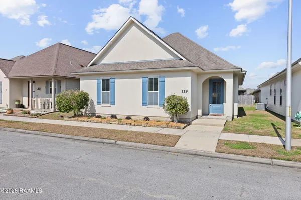 $245,000 | 119 Laurel Grove Boulevard, Youngsville, LA 70592