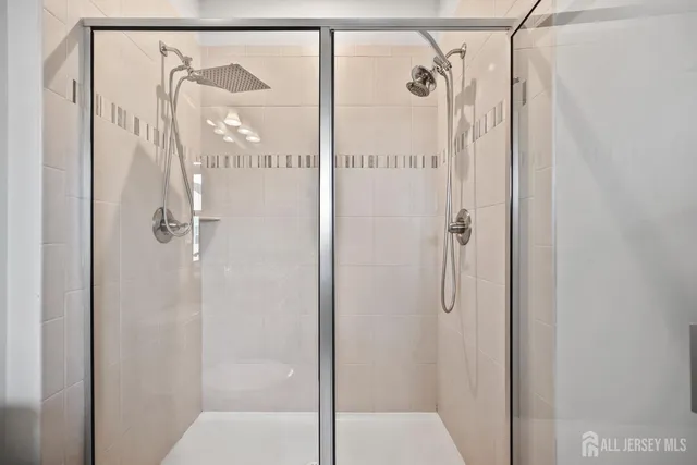 $569,999 | 605 Bayside Court, South Amboy, NJ 08879