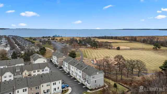 $569,999 | 605 Bayside Court, South Amboy, NJ 08879