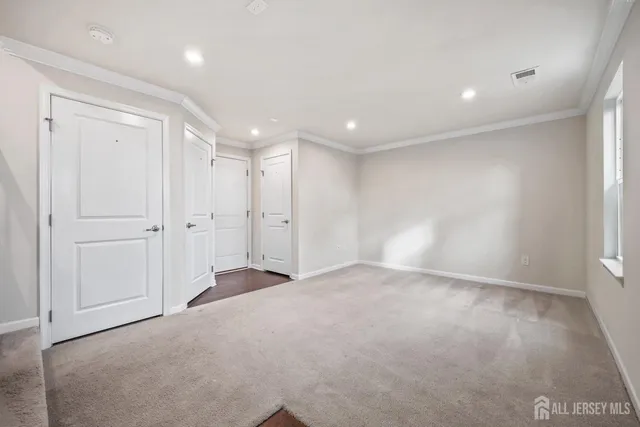 $569,999 | 605 Bayside Court, South Amboy, NJ 08879