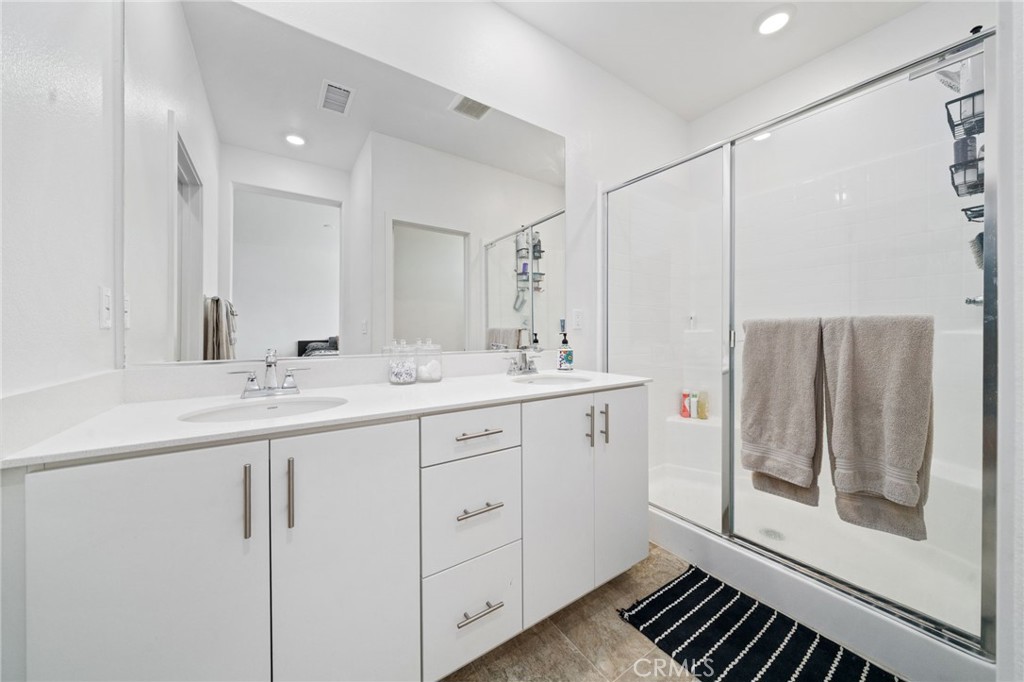 3934 Lavine Way Corona, CA 92883 - Photo 11 of 18