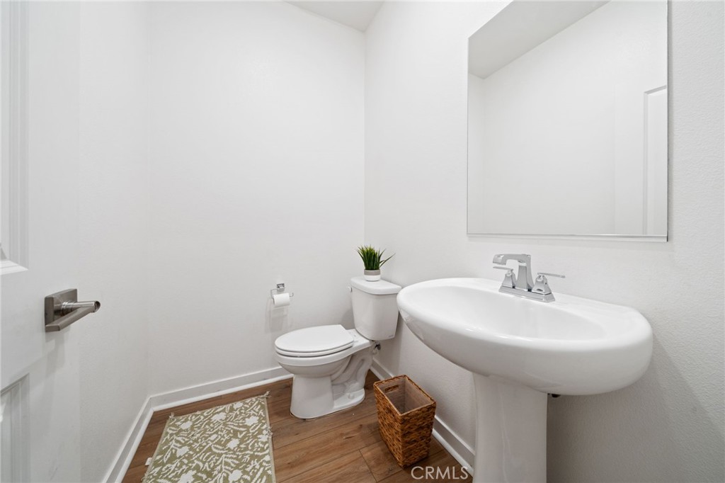 3934 Lavine Way Corona, CA 92883 - Photo 9 of 18