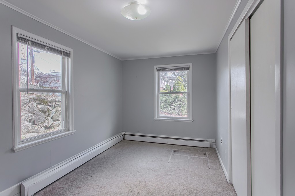 154 Fern Road Medford, MA 02155 - Photo 5 of 27