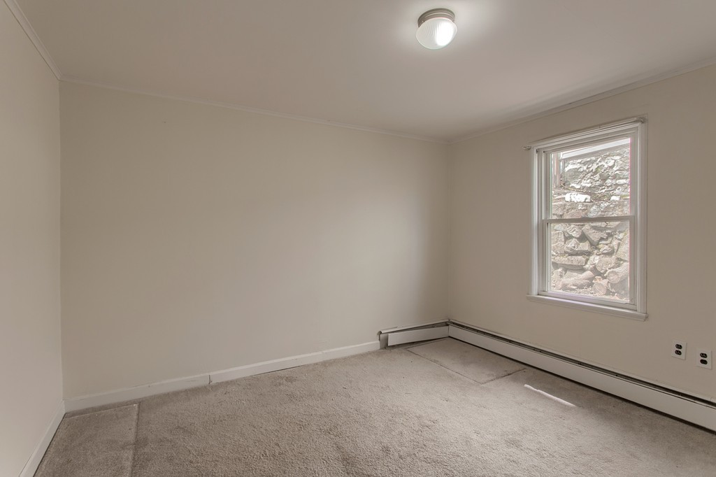 154 Fern Road Medford, MA 02155 - Photo 7 of 27