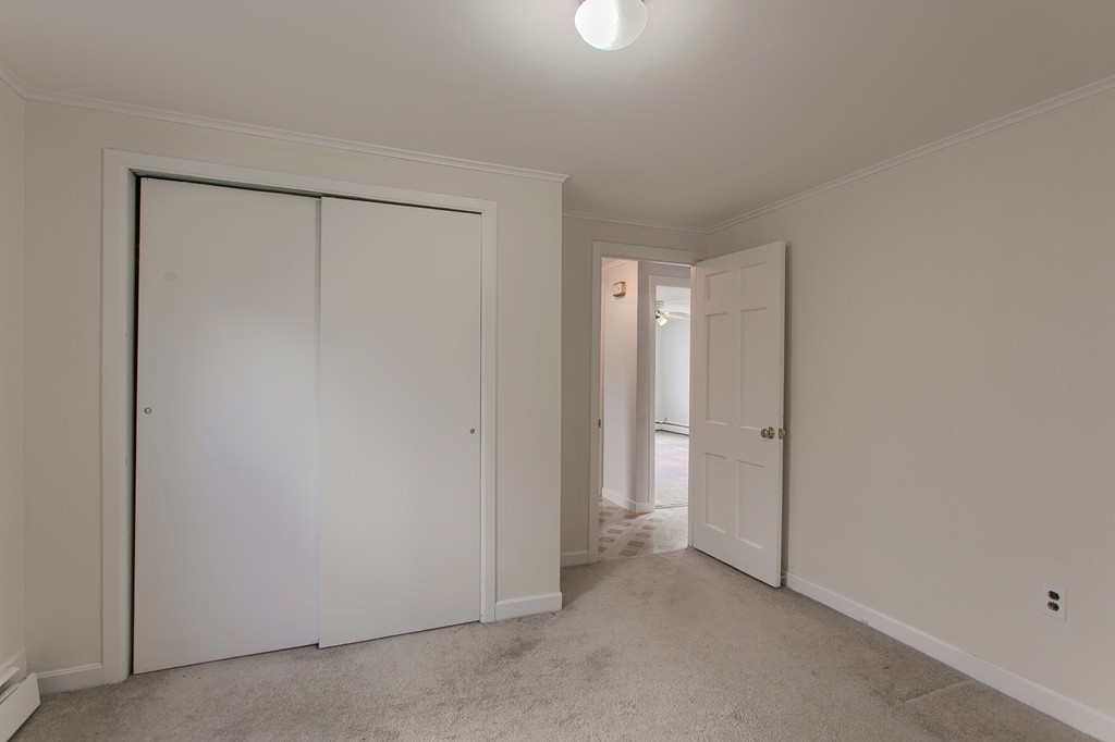 154 Fern Road Medford, MA 02155 - Photo 8 of 27