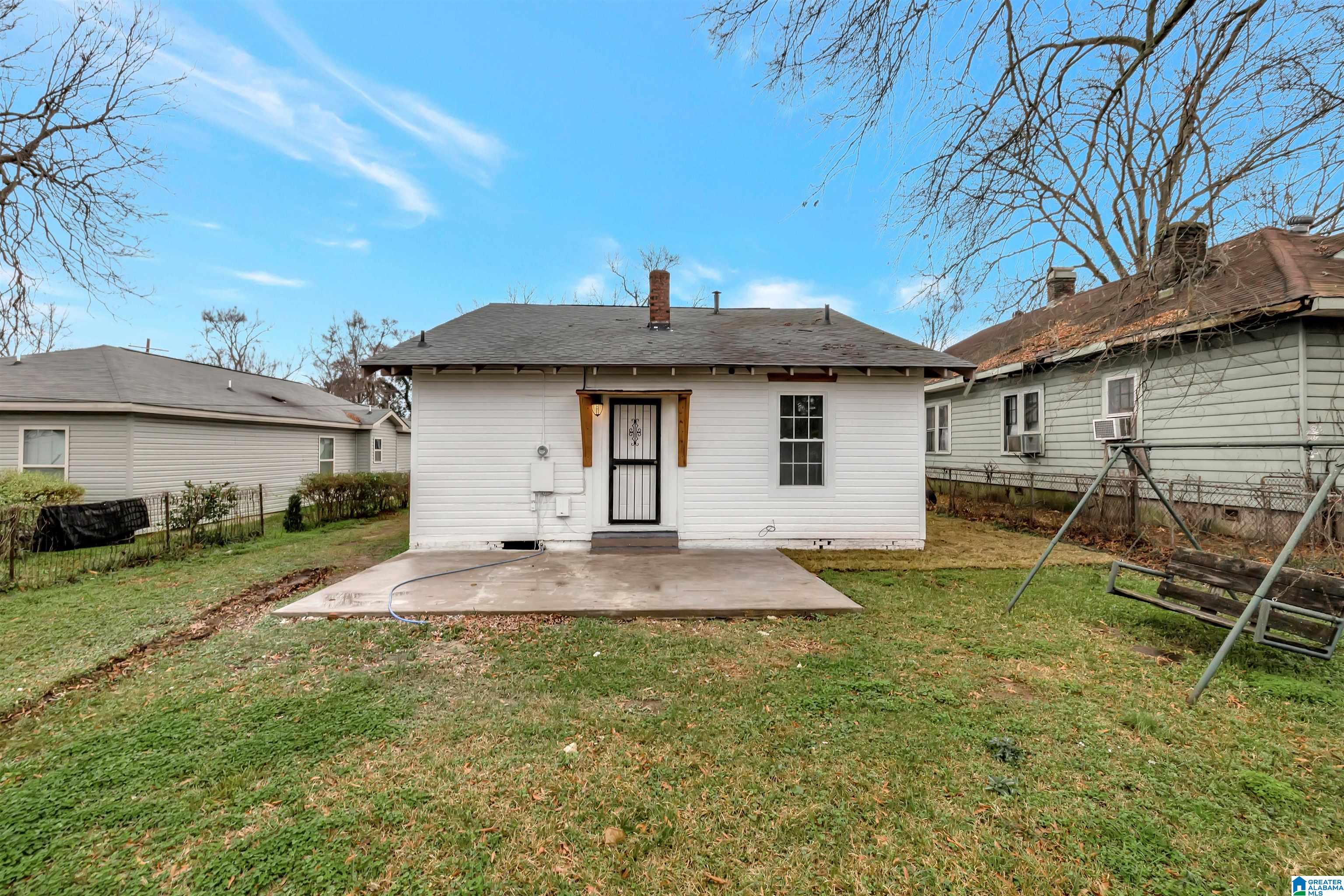 532 16th Place Southwest Birmingham, AL 35211 - Photo 6 of 24