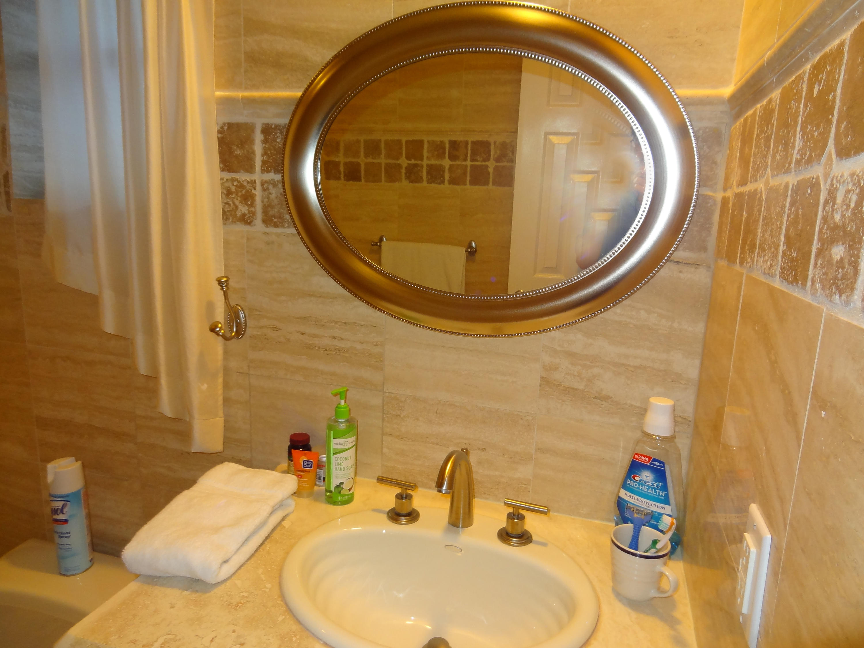 532 Commodore Circle Delray Beach, FL 33483 - Photo 20 of 27 UPSTAIRS BATHROOM