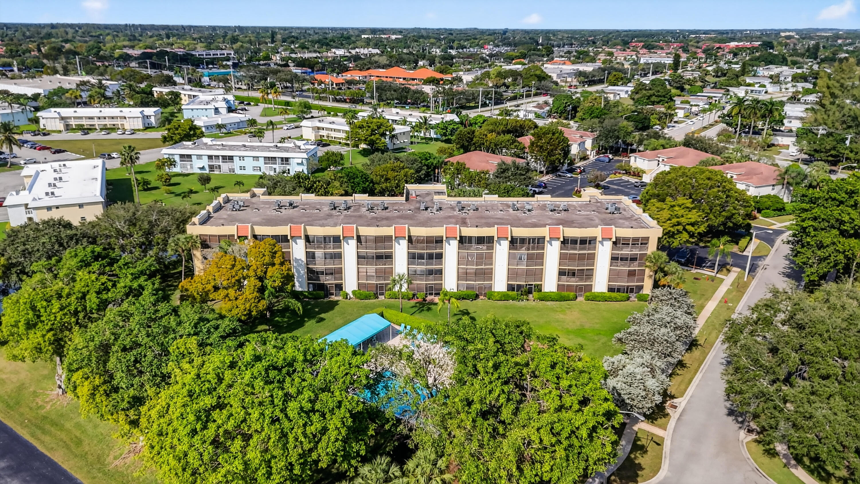23345 Carolwood Lane, Unit 205 Boca Raton, FL 33428 - Photo 43 of 59 48-print-DJI_20251205010053_0492_D_EBF31