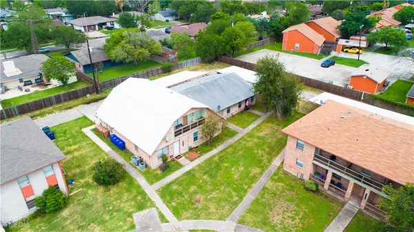 $1,250,000 | 3618 Crestbrook Court, Corpus Christi, TX 78415
