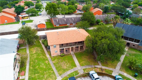 $1,250,000 | 3618 Crestbrook Court, Corpus Christi, TX 78415