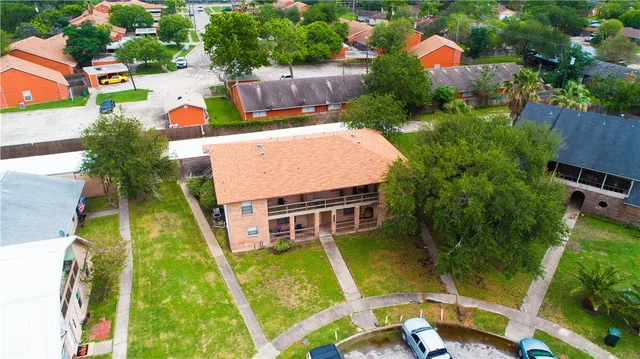 $1,250,000 | 3618 Crestbrook Court, Corpus Christi, TX 78415