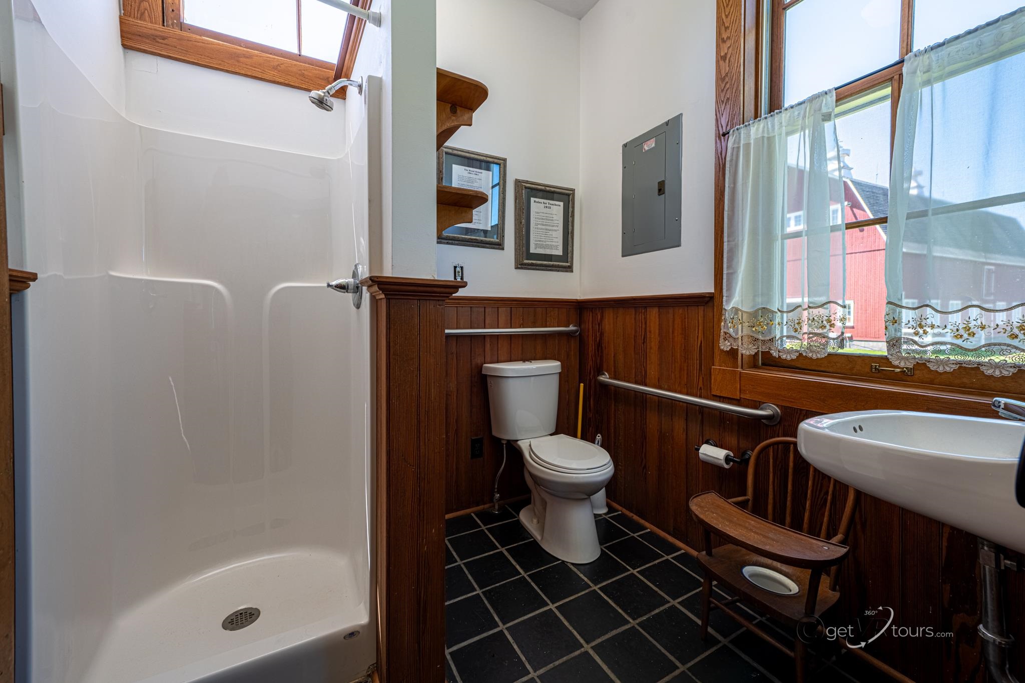 8585 South Derinda Road Elizabeth, IL 61028 - Photo 27 of 57 Gallery Image 27