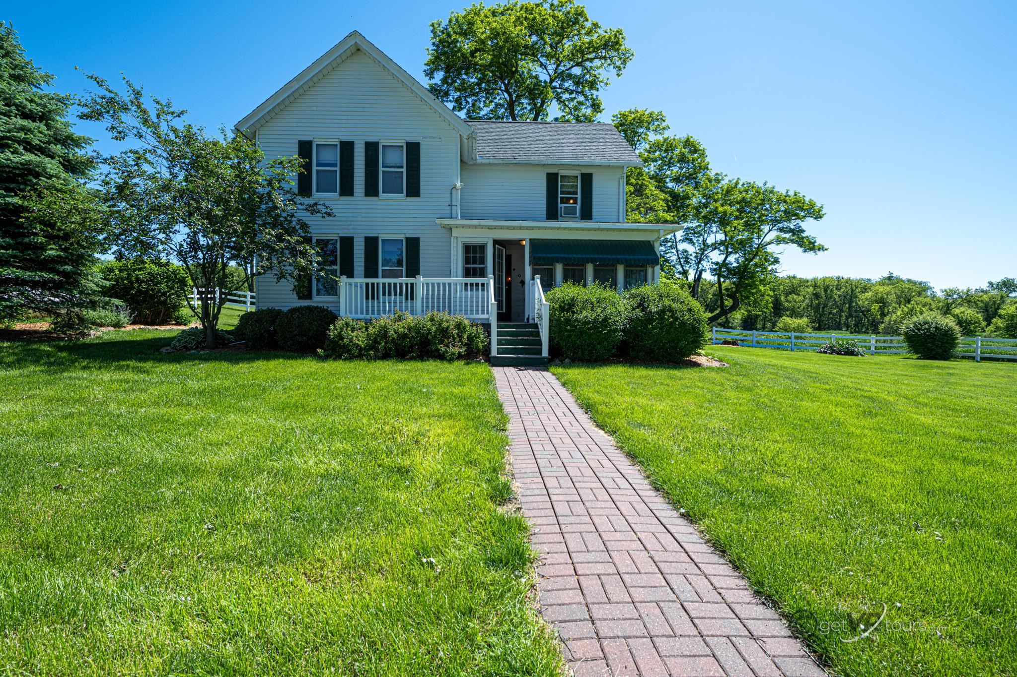 8585 South Derinda Road Elizabeth, IL 61028 - Photo 3 of 57 Gallery Image 3