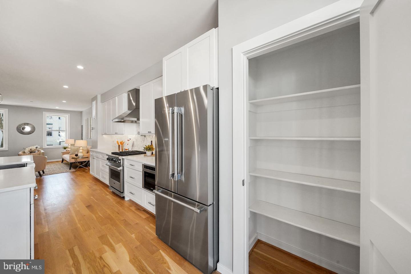 731 Park Road Northwest, Unit A Washington, DC 20010 - Photo 11 of 33 Gallery Image 11