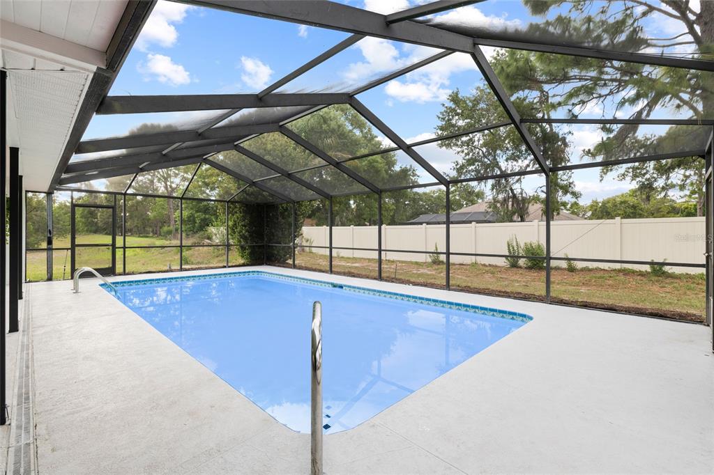 13269 Don Loop Spring Hill, FL 34609 - Photo 33 of 51 a view of a indoor basketball court
