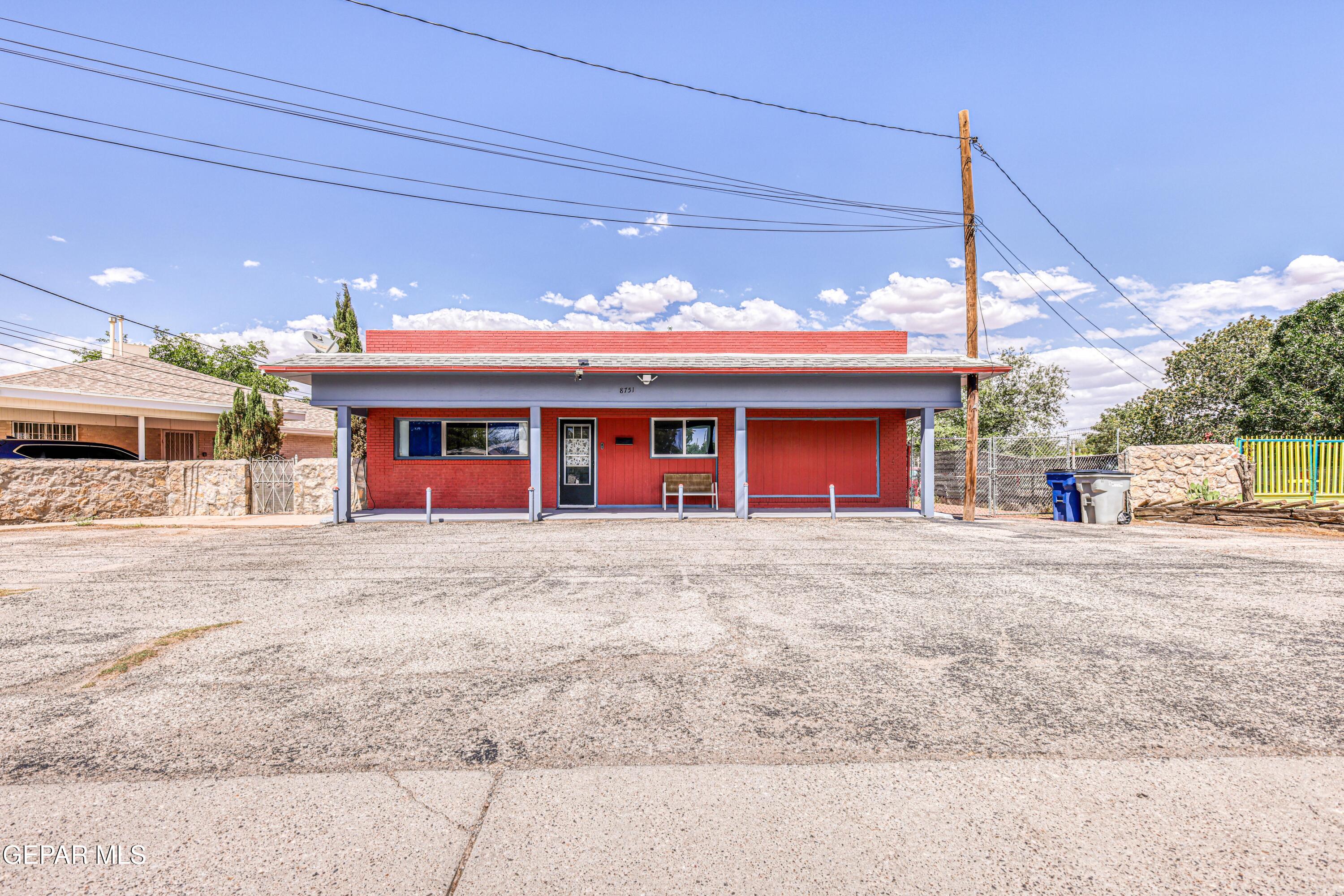 8751 Winchester Road El Paso, TX 79907 - Photo 4 of 65 4