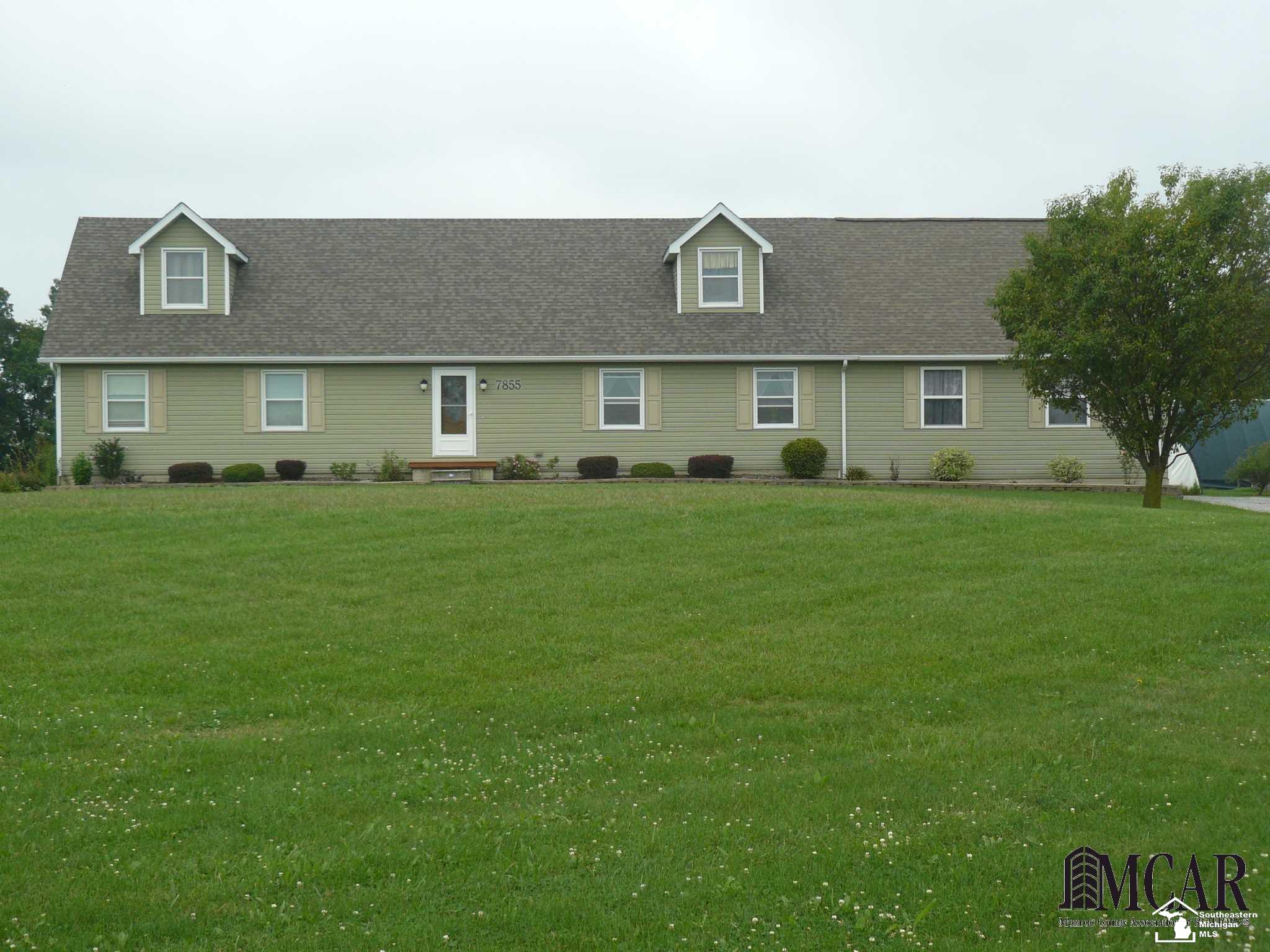 7855 War Road Newport, MI 48166 - Photo 1 of 45 21495658.JPG