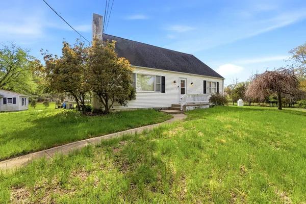 $350,000 | 1904 Ark Road, Hainesport, NJ 08036