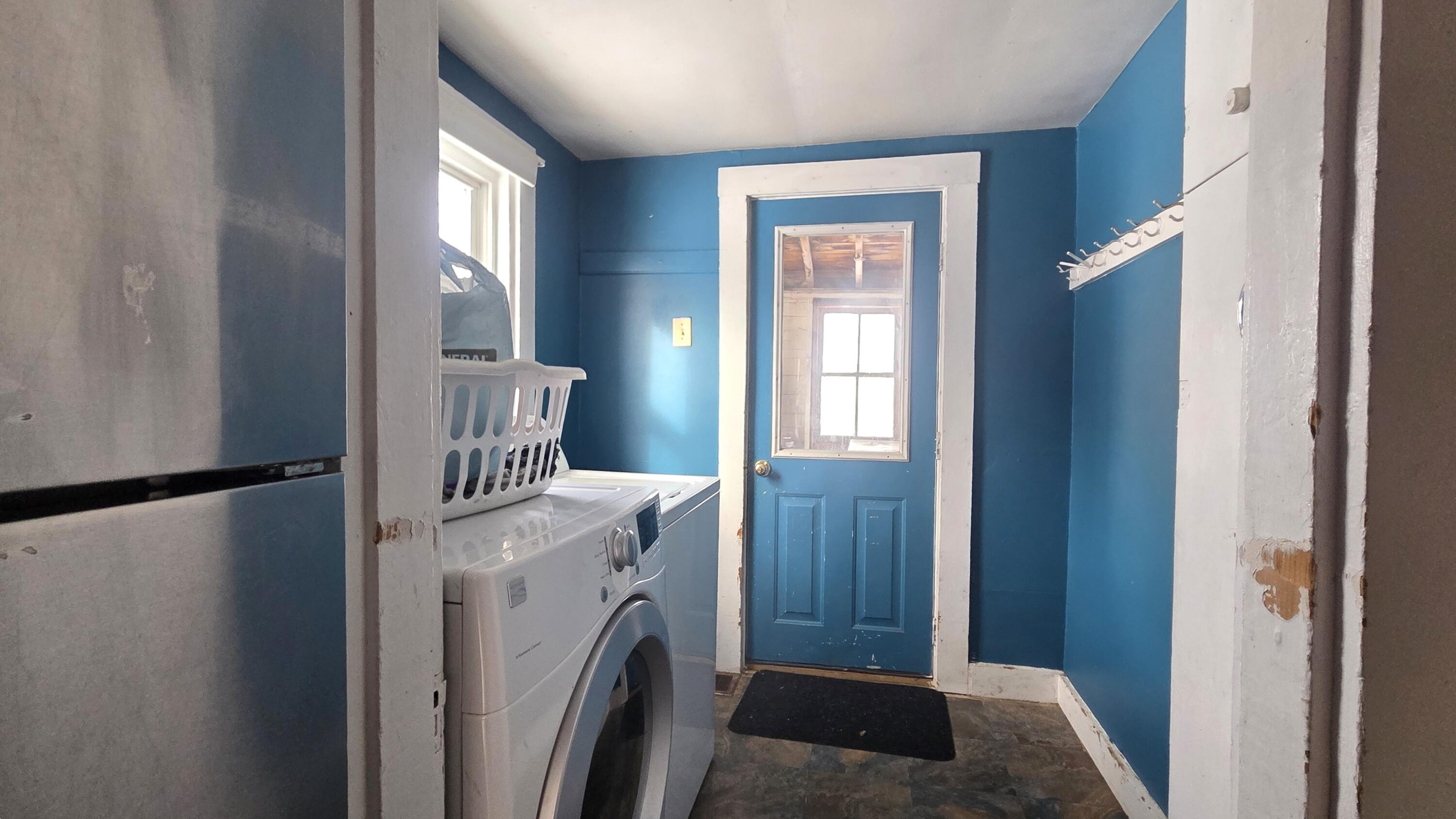 29 Porter Street Searsport, ME 04974 - Photo 11 of 20 Landry room